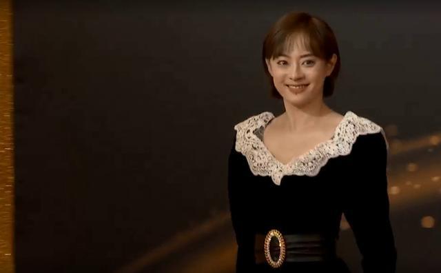 马伊琍|飞天奖红毯：孙俪发福，海清、马伊琍穿黑色拼气场，童瑶输给陈数