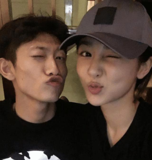 新娘|90后新郎长得像张一山走红，一转头看新娘更惊喜，这是什么缘分？