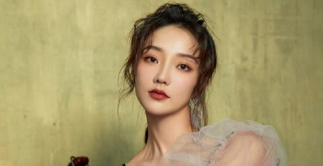 袁冰妍|肖燕是救场的？《蜜糖》女二本是袁冰妍，进组后却被公司挖坑退出