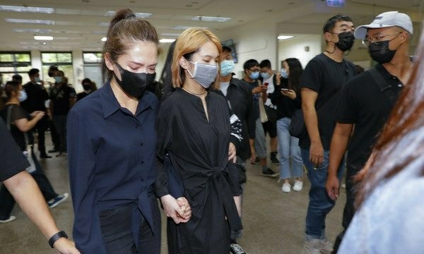 杨丞琳|杨丞琳送别黄鸿升后，再次更博晒日常，网友：稍微放心了，姐姐要好好的