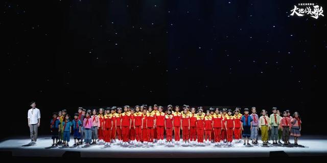 张凯丽|聚齐谷智鑫、凯丽、何炅、万茜等大腕的剧，却没有一个明星光环