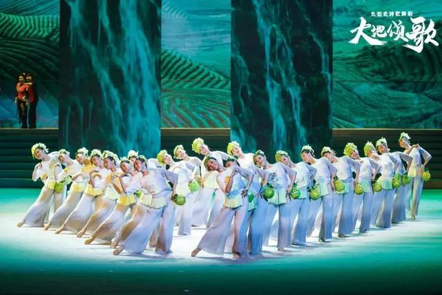 张凯丽|聚齐谷智鑫、凯丽、何炅、万茜等大腕的剧，却没有一个明星光环