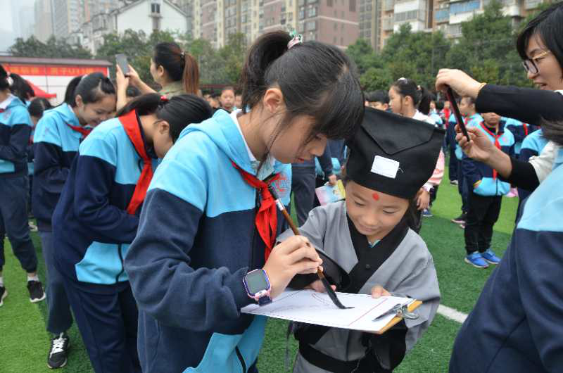 开笔礼|德润童心，拾级而上，桂花香里的开笔礼