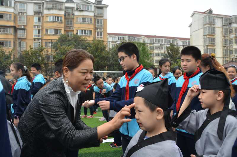 开笔礼|德润童心，拾级而上，桂花香里的开笔礼