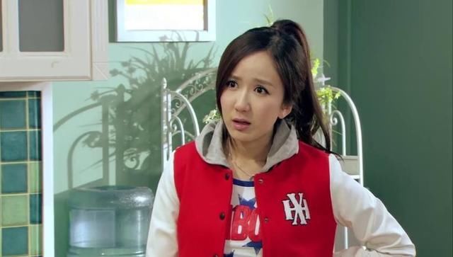 娄艺潇|娄艺潇承认吃《爱情公寓》红利！曝同学演出低至300元，现实很残酷