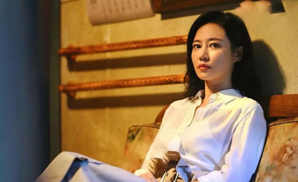 谭卓|败给周冬雨，她仍是我眼里的年度最佳