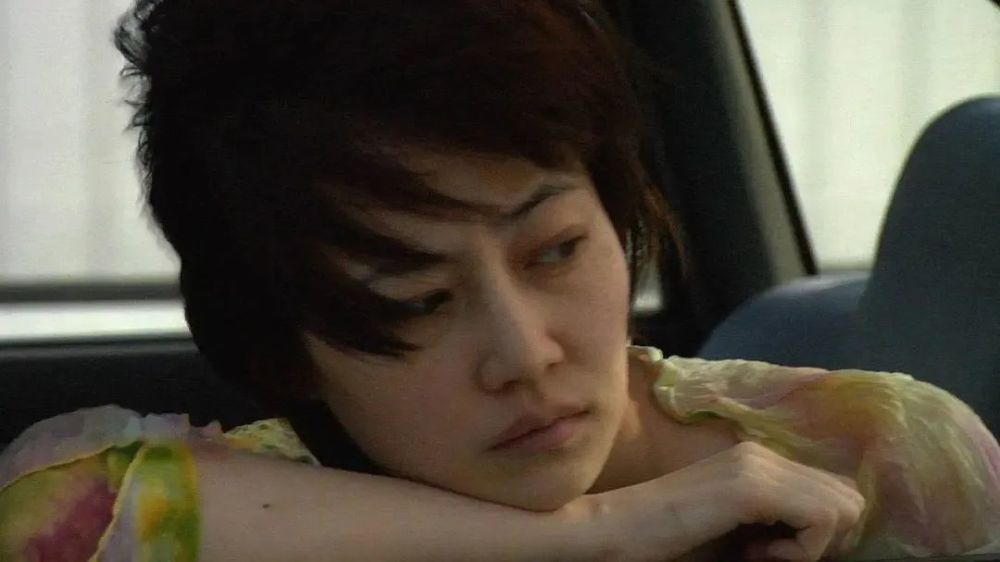 谭卓|败给周冬雨，她仍是我眼里的年度最佳