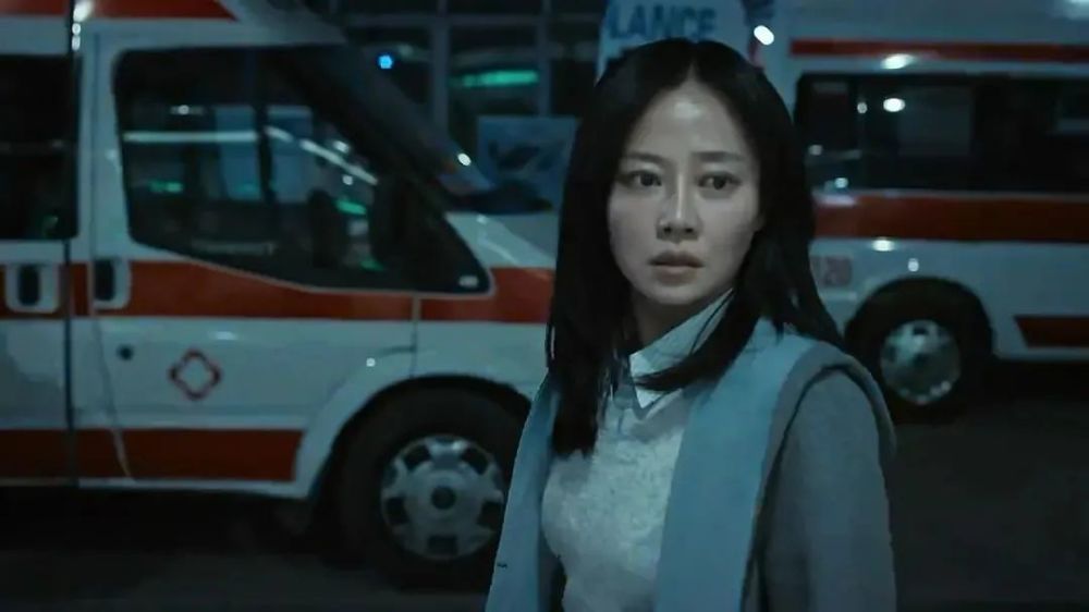 谭卓|败给周冬雨，她仍是我眼里的年度最佳