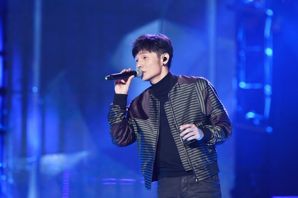 李荣浩|李荣浩又整幺蛾子，他越来越像一个营销咖了