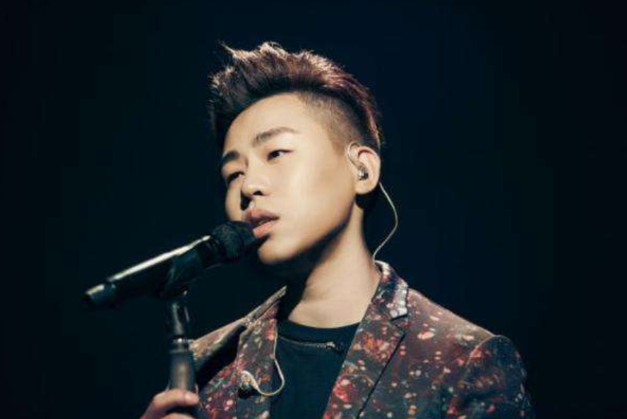 李荣浩|李荣浩又整幺蛾子，他越来越像一个营销咖了