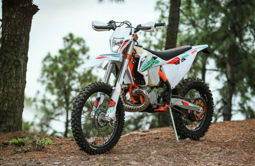 让ktm告诉你"野"字怎么写,88800元起,两款ktm exc越野车正式发布!