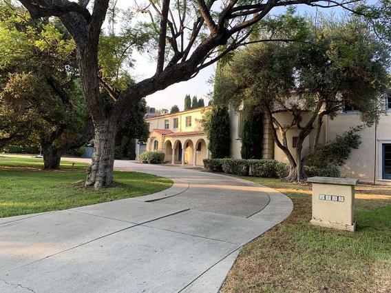 豪宅|吴秀波美国豪宅降价甩卖！挂牌20天狂降409万，依旧卖不出