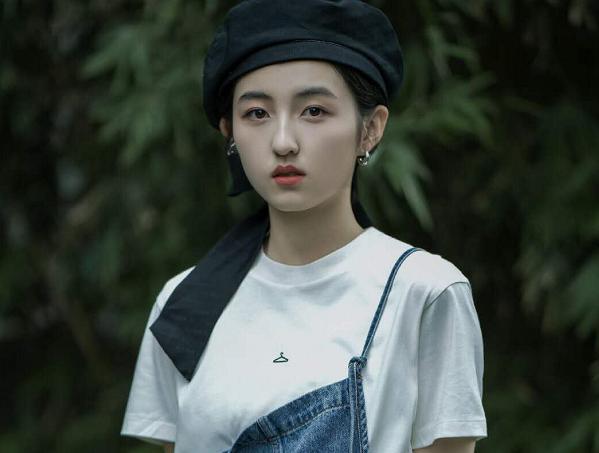 北电|孙俪妹妹入学北电后首晒照！衣着朴素无明星架子，舍友身份引猜测