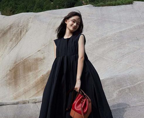 北电|孙俪妹妹入学北电后首晒照！衣着朴素无明星架子，舍友身份引猜测