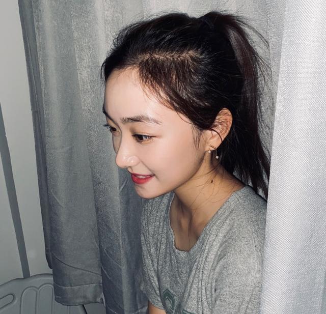 北电|孙俪妹妹入学北电后首晒照！衣着朴素无明星架子，舍友身份引猜测