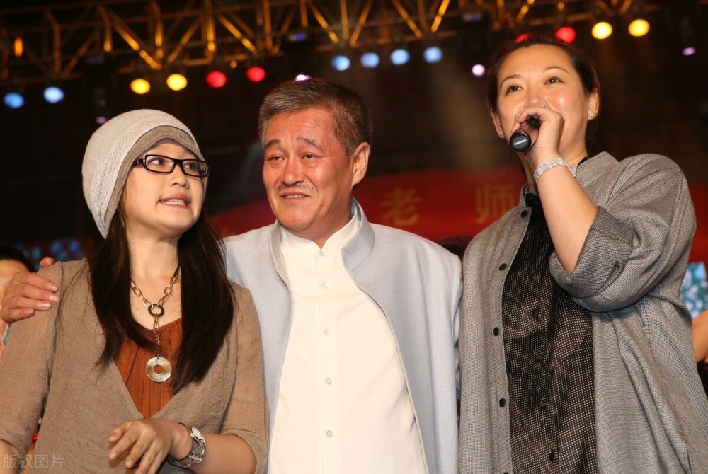 赵本山|赵本山女儿球球，落泪回应和天佑爱情，想谈一场完美的恋爱