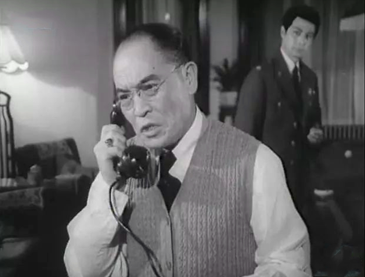 倪正华《保密局的枪声》天生老相的倪大红在"中戏"以另一种路数"走红"