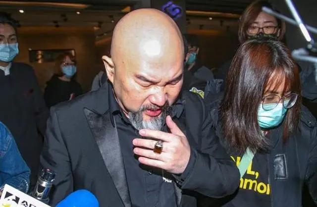 辛龙|辛龙晒刘真生前旧照表思念：爱妻离世半年，仍旧走不出痛苦的阴影