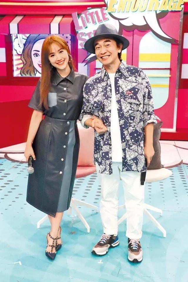 辛龙|辛龙晒刘真生前旧照表思念：爱妻离世半年，仍旧走不出痛苦的阴影