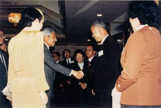 伍汉霖|为啥日本皇室盛产“生物迷”？