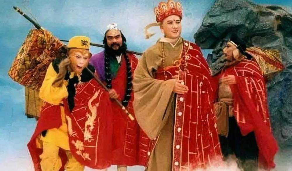 孙悟空|同为龙王，东海龙王私自降雨无罪，泾河龙王为何让凡人给斩了？