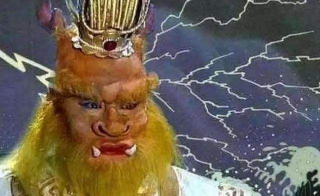 孙悟空|同为龙王，东海龙王私自降雨无罪，泾河龙王为何让凡人给斩了？