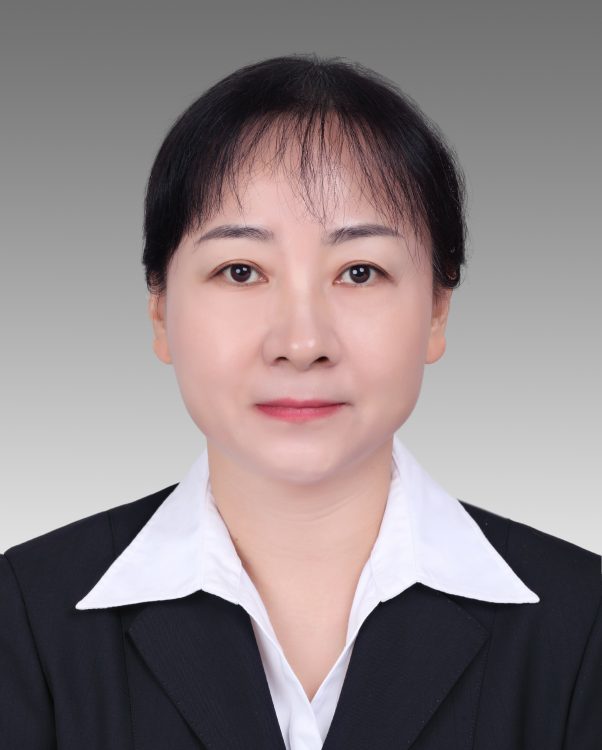 张金英,女,汉族,1973年4月出生,辽宁海城人,中共党员,1995年8月参加