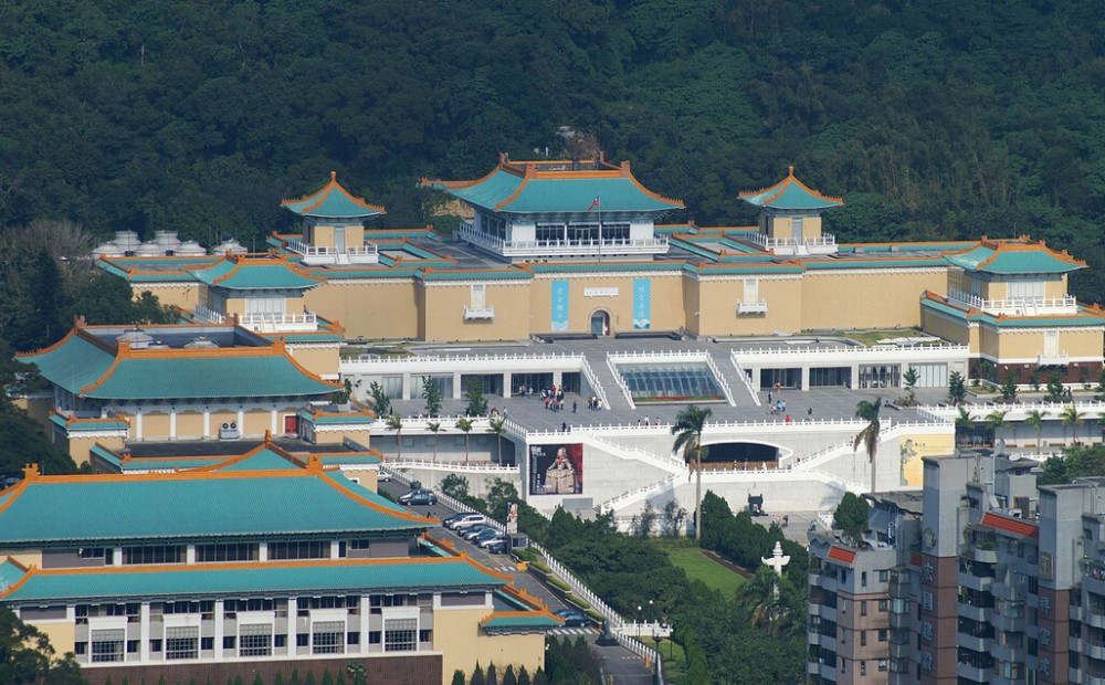 印章|台北故宫的王羲之书法真迹，短短28个字，乾隆却盖上了170个印章