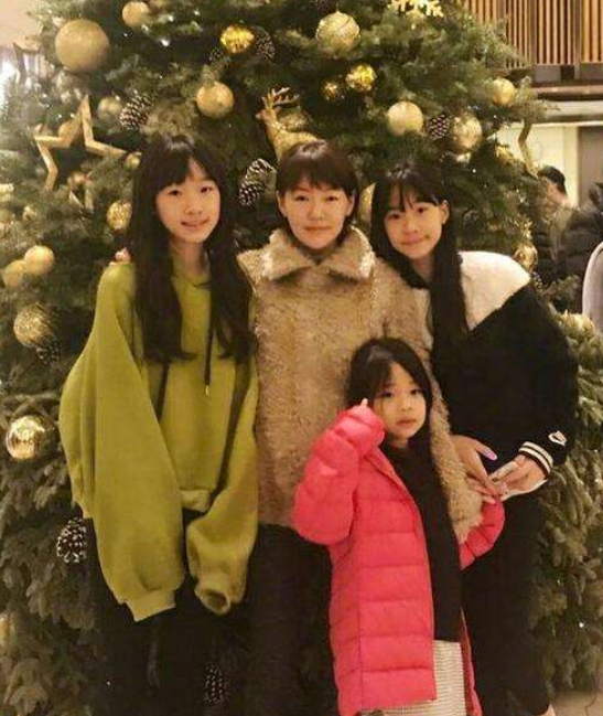 小s|小S和她的女儿们：“摇钱树”养成计划