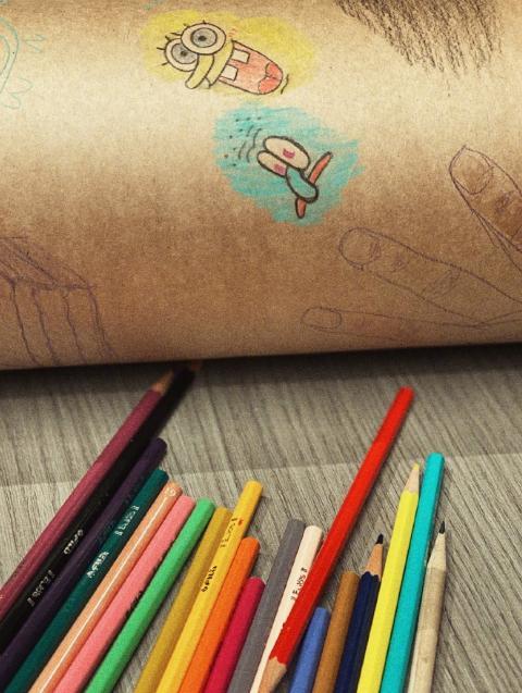 黄忆慈|要出道了？黄磊女儿多多借妈妈资源，与胡歌合拍纪录片，海报曝光