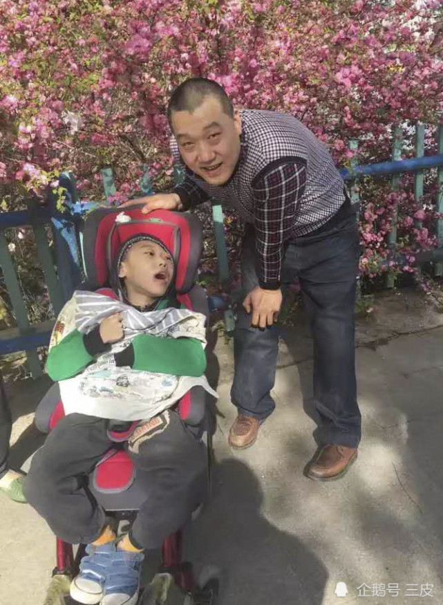 儿子双腿截肢孙子脑瘫伴癫痫除夕夜丈夫含泪离世卖房把债还了
