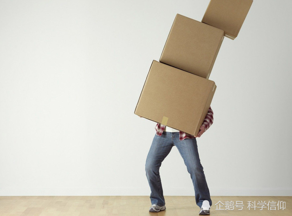 搬着重物一动不动,并不做功,为什么还会累?_腾讯新闻