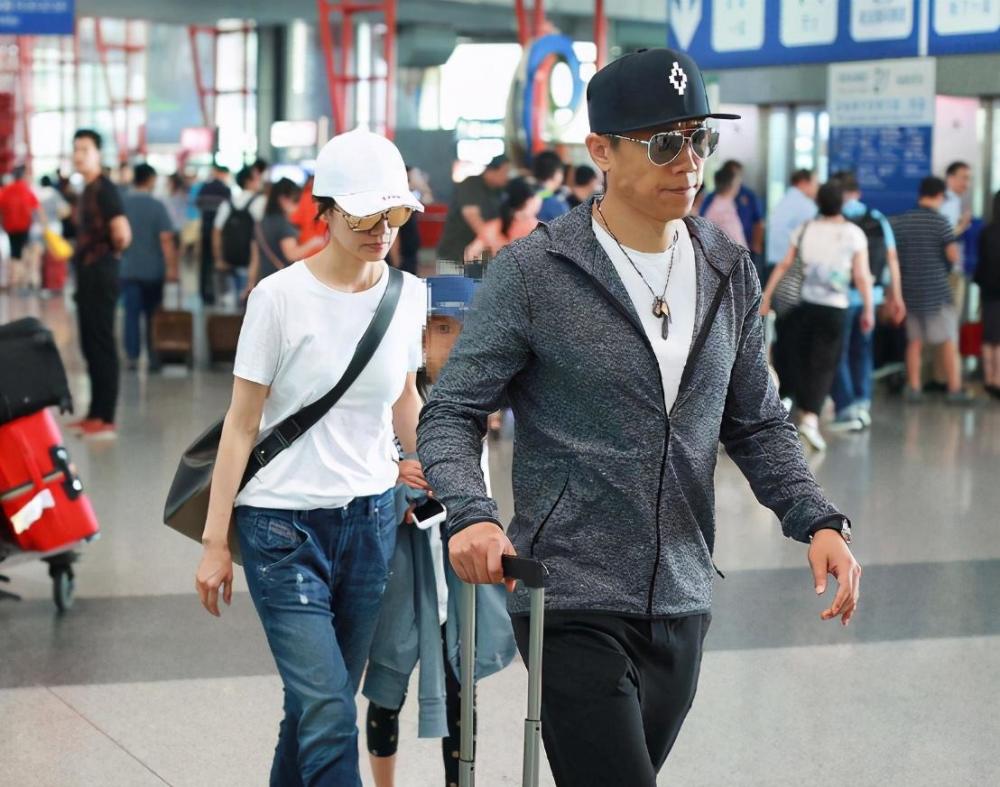 夏雨晒老婆照片曾被曝出轨高圆圆与袁泉复合后老实13年