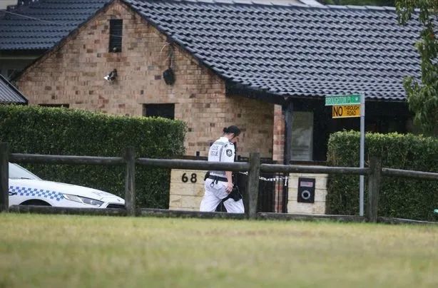 妮可·布里布尔|澳洲凶案：他一面扮演着完美父亲，一面谋划着杀死全家