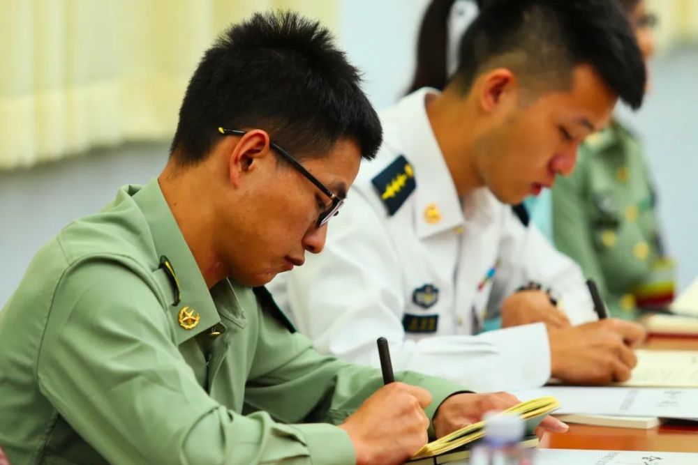 火箭军|以笔会友，以梦为马！看这场大咖云集的集会！