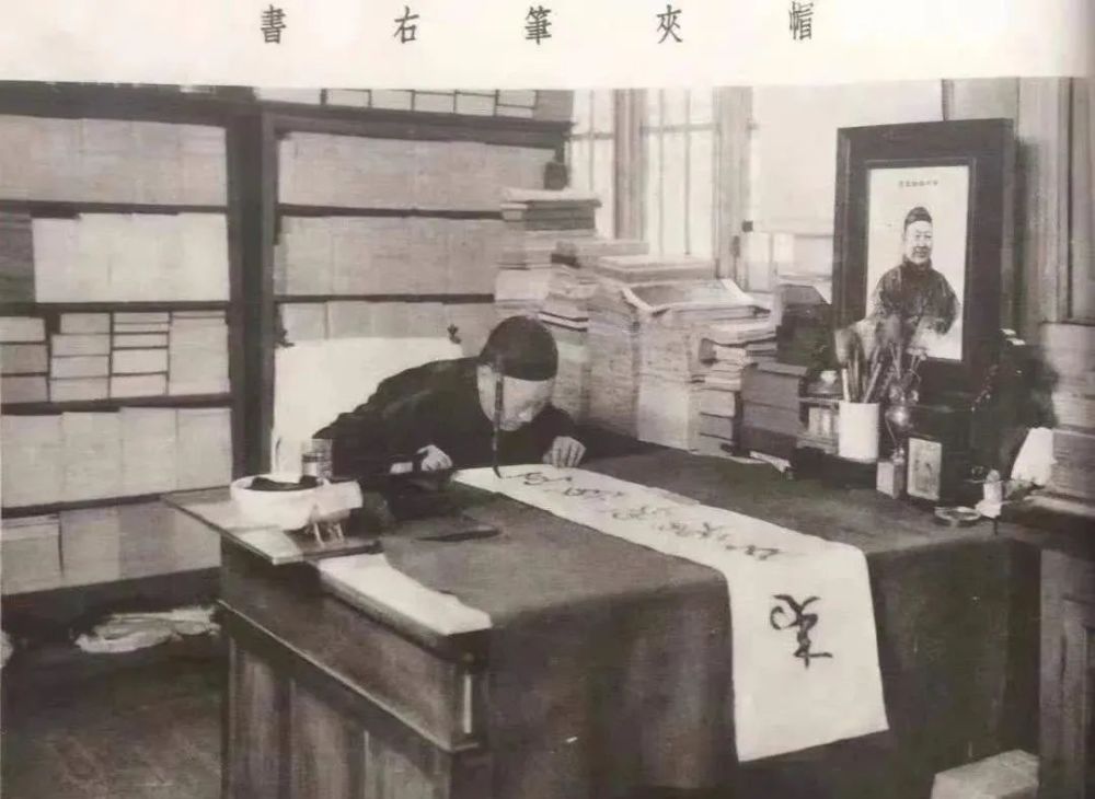 毛笔|“江湖书法家”的祖师爷找到了，花式杂耍，样样精通！