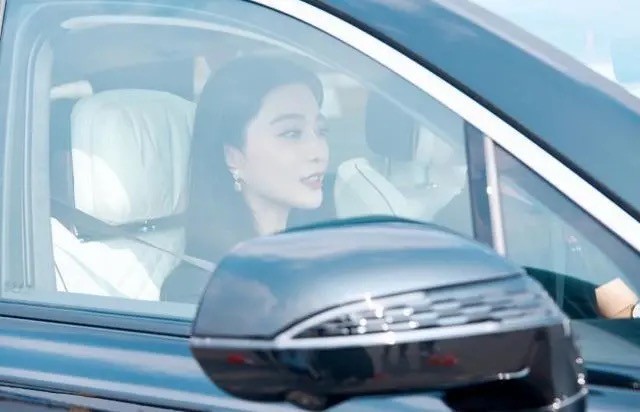范冰冰|范冰冰代言红旗轿车？是官方邀请还是蹭流量？你怎么看？