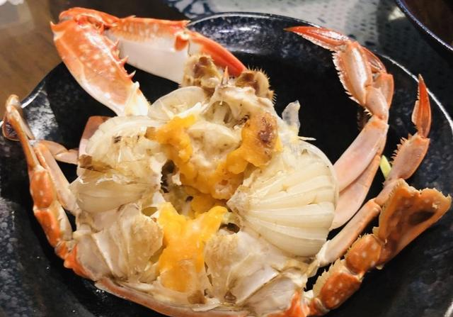 梭子蟹|梭子蟹为什么看起来饱满大个，买回家一煮，就成了空壳？被骗了吗