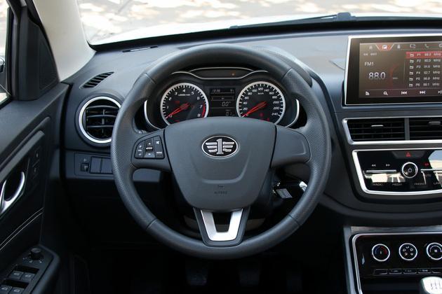 奔腾x40是居家旅行必备利器!飞度也要叫大哥!