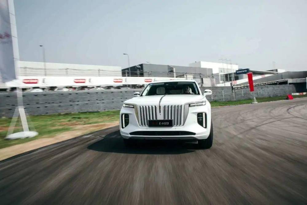 一汽红旗|红旗要换范冰冰当代言人吗？！