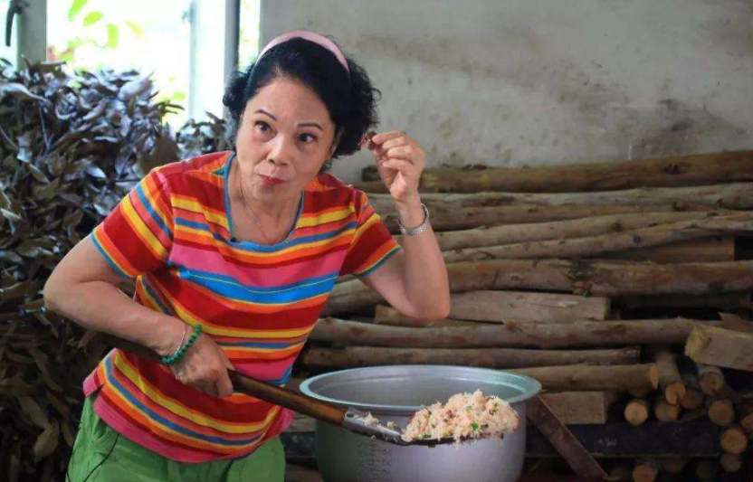 《外来》李彩娇,是广东人的"阿娇",现实中的她其实是个语言专家_腾讯