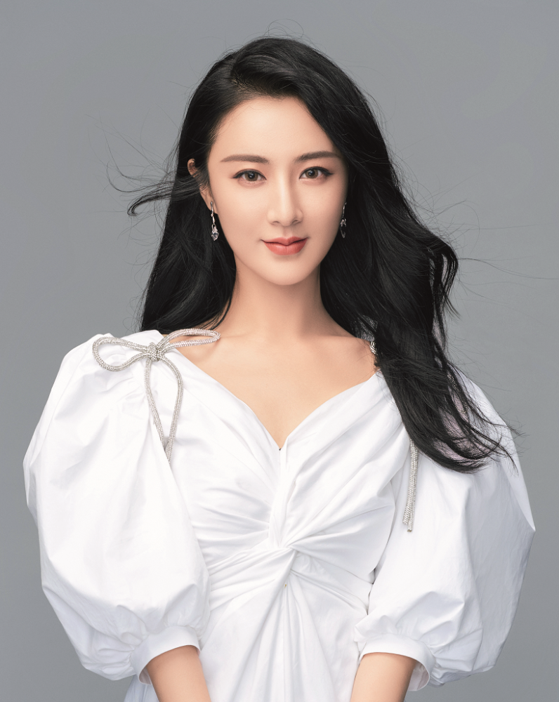 名电商主播薇娅荣获全国三八红旗手带货更带正能量