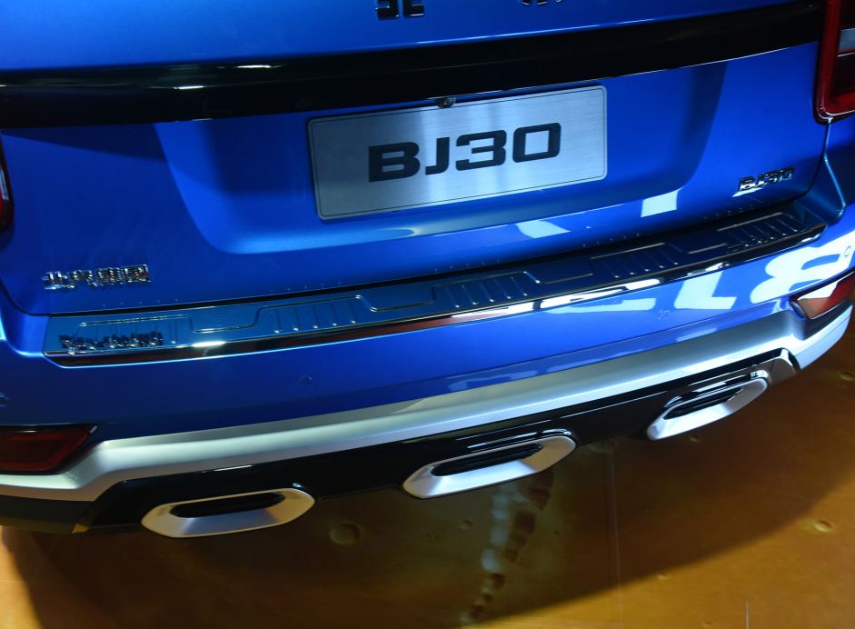 哈弗大狗|国产再添全新“硬汉”！搭1.5T引擎，内饰霸气十足，或成哈弗大狗的对手