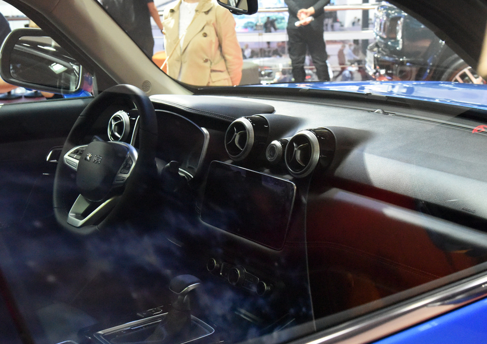 哈弗大狗|国产再添全新“硬汉”！搭1.5T引擎，内饰霸气十足，或成哈弗大狗的对手