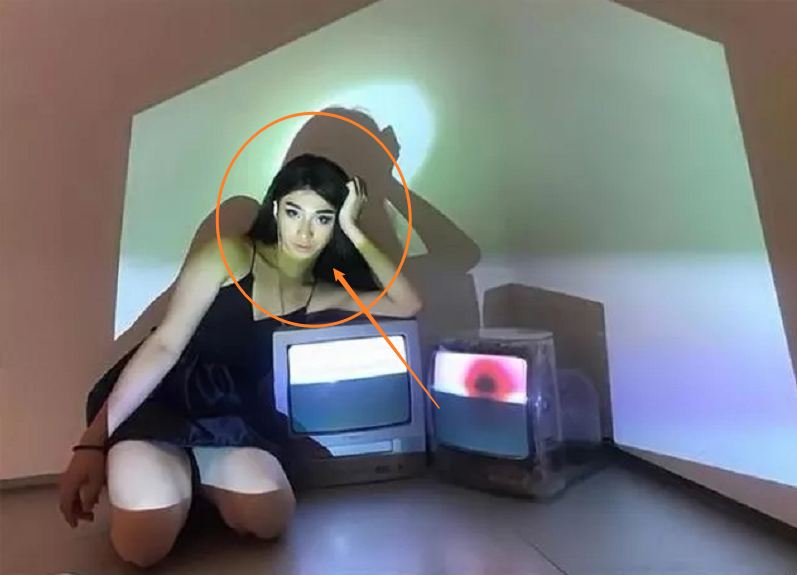 伊能静|伊能静儿子再晒女装照，粉色纱裙梦幻感十足，底下评论却褒贬不一