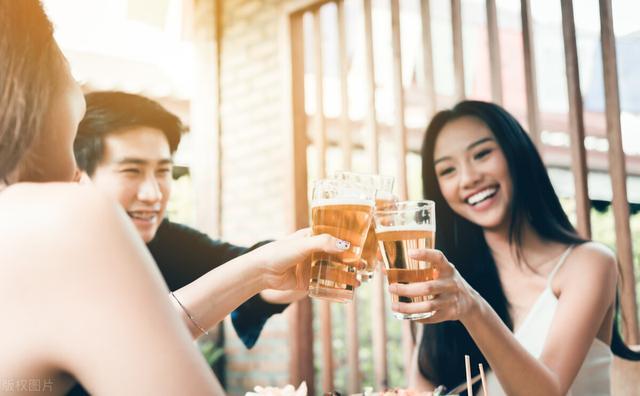 肝病|26岁男子脸黄入院，查出肝病，医生：1事做太多，肝会变“脏”