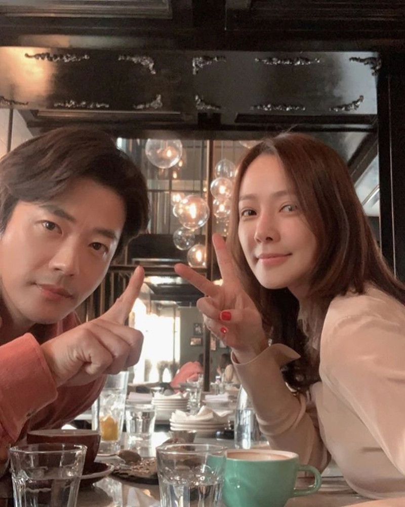 权相佑|权相佑孙泰英甜蜜庆祝结婚12周年，两人屡被外界唱衰反而更恩爱