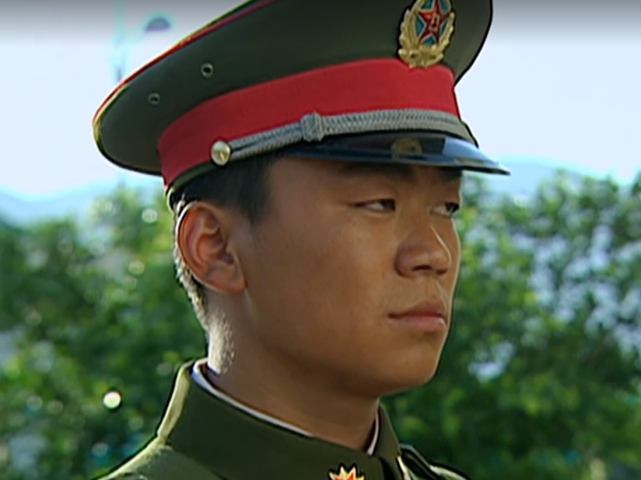 《士兵突击》大结局：成才最后能够加入老A，原因在于袁朗要帮许三多圆梦_腾讯新闻