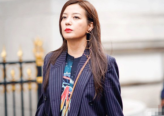 赵薇|赵薇懒理离婚风波？新综艺为女演员喊话，捍卫家庭的题材该out了