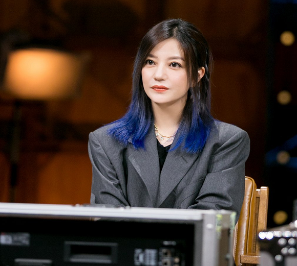 赵薇|赵薇懒理离婚风波？新综艺为女演员喊话，捍卫家庭的题材该out了